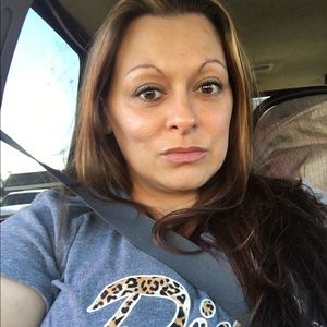 Meet your Posher, Adrienne